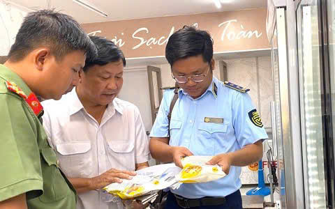 Công ty C.P Việt Nam 