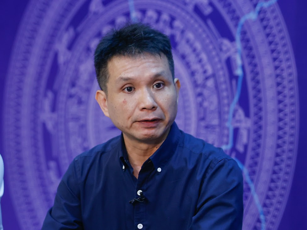 Chuyên gia năng lượng Hà Đăng Sơn, Giám đốc Trung tâm Nghiên cứu Năng lượng và M.Cwin800.com Nổ hũ, Bắn Cá và Game Bài xanh đánh giá, có thể thấy rõ, chỉ trong chưa đầy hai quý gần đây, thị trường năng lượng đã chứng kiến những chuyển động hết sức mạnh mẽ, đặc biệt là ở phương diện cải cách thể chế và đổi mới chính sách.
