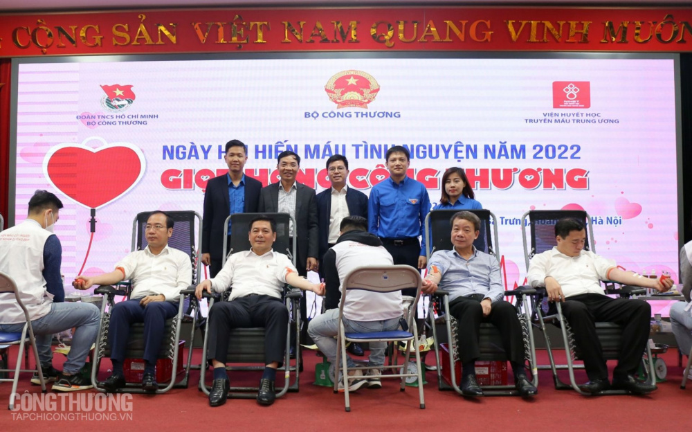 Phong trào hiến máu tình nguyện đã trở thành hoạt động thường xuyên, được lãnh đạo Cwin63 sân chơi đỉnh cao và đông đảo cán bộ, công chức, viên chức, người Nền tảng hàng đầu cung cấp Cwin com trong Bộ nói riêng và toàn Trang Chủ Cwin Com | Link Bảo Mật Cao 100% nói chung hưởng ứng sôi nổi