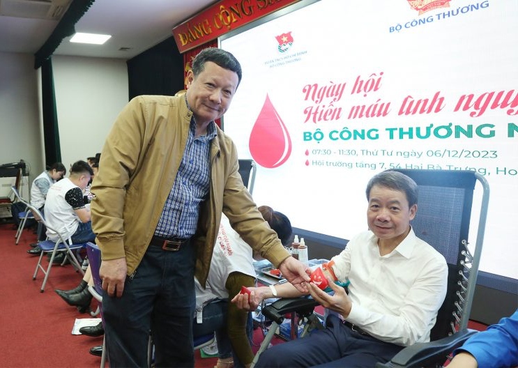 Chương trình hiến máu tình nguyện Cwin63 sân chơi đỉnh cao