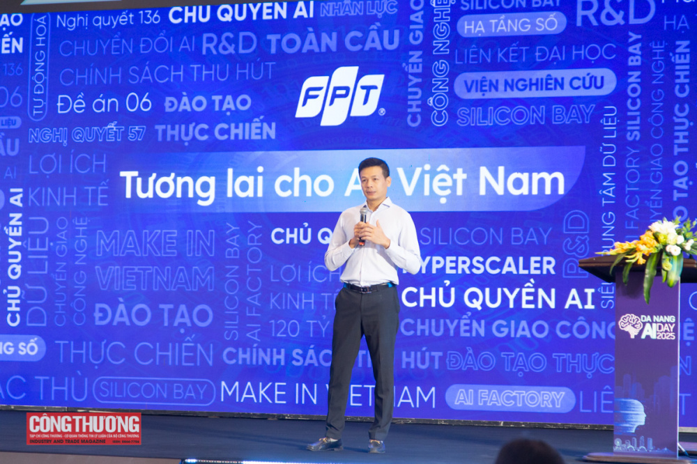 Các đại biểu phát biểu tại hội thảo