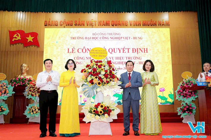 Việt - Hung