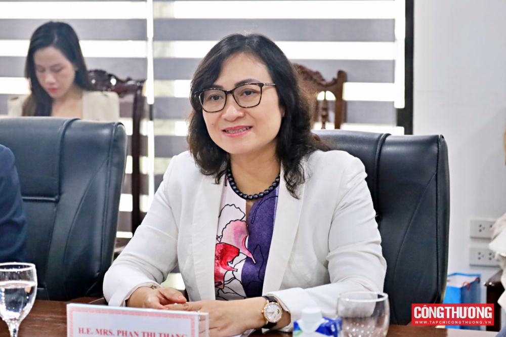 THỨ TRƯỞNG PHAN THỊ THẮNG TIẾP THỨ TRƯỞNG BỘ KINH TẾ VÀ ĐỔI MỚI SÁNG TẠO LITVA 