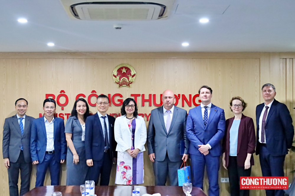 THỨ TRƯỞNG PHAN THỊ THẮNG TIẾP THỨ TRƯỞNG BỘ KINH TẾ VÀ ĐỔI MỚI SÁNG TẠO LITVA
