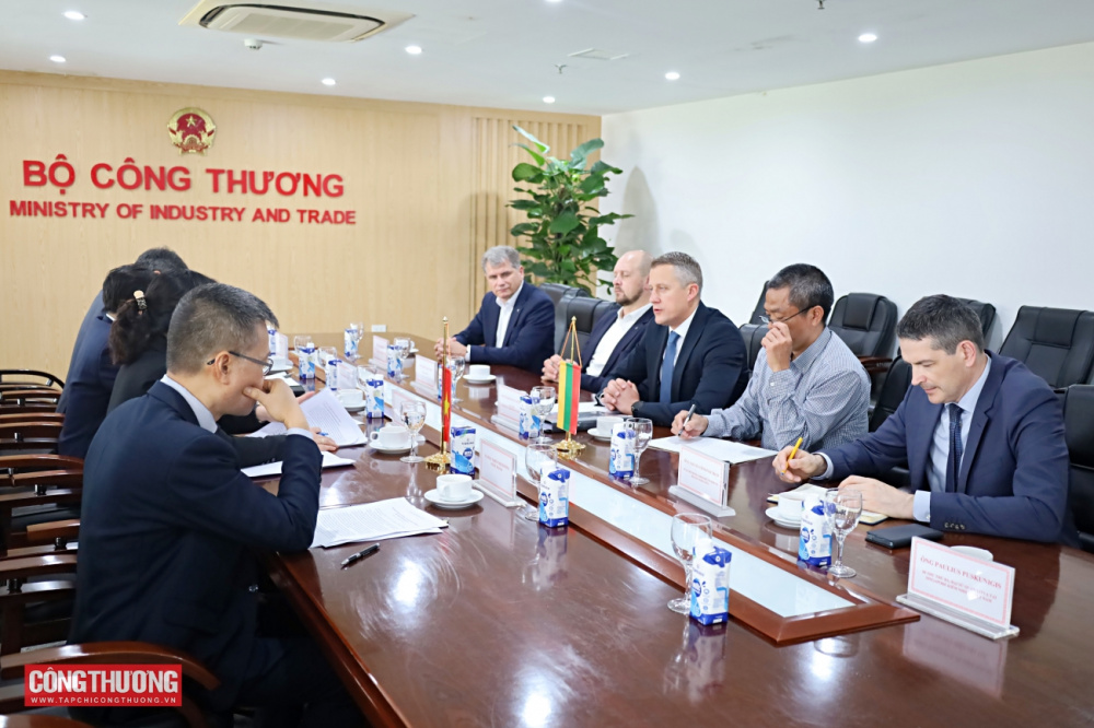 THỨ TRƯỞNG PHAN THỊ THẮNG TIẾP BỘ TRƯỞNG BỘ NĂNG LƯỢNG LITVA