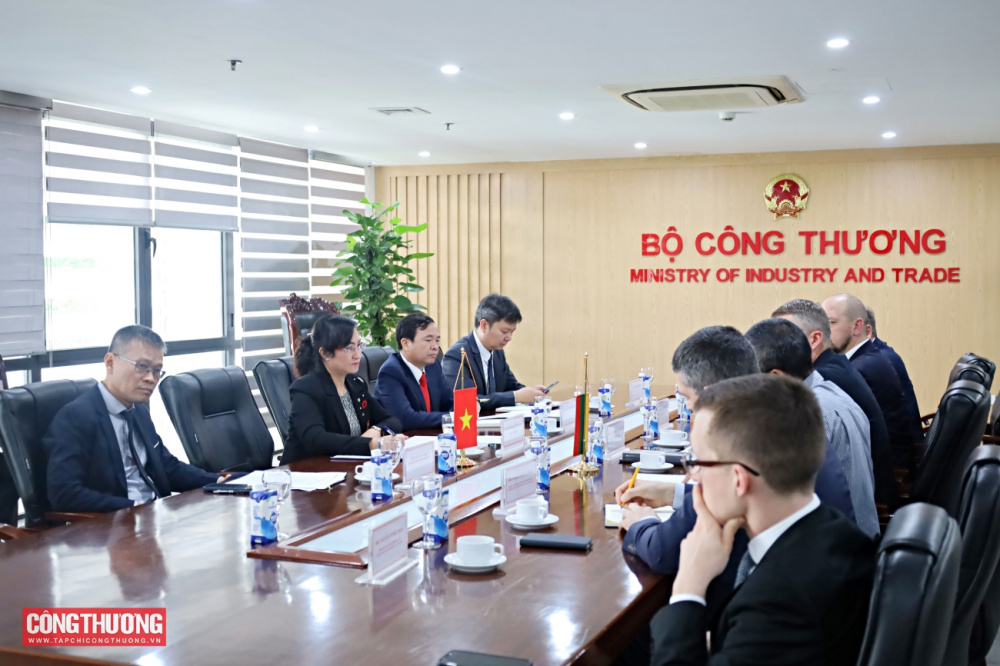 THỨ TRƯỞNG PHAN THỊ THẮNG TIẾP BỘ TRƯỞNG BỘ NĂNG LƯỢNG LITVA