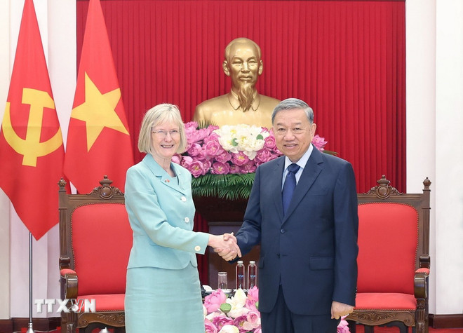 Tổng bí thư