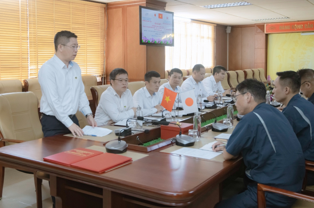 Than thống nhất ký kết