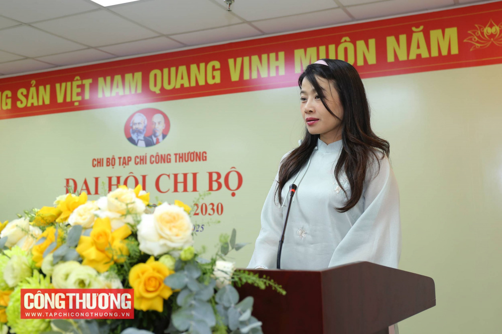 Đồng chí Nguyễn Thúy Hà - Trưởng ban Truyền thông và Chuyên đề tham luận về Thực trạng và giải pháp phát triển kinh tế báo chí đối với mô hình tạp chí - trường hợp CWIN ✅ Nhà cái cờ bạc trực tuyến tốt nhất và Thương hiệu uy tín