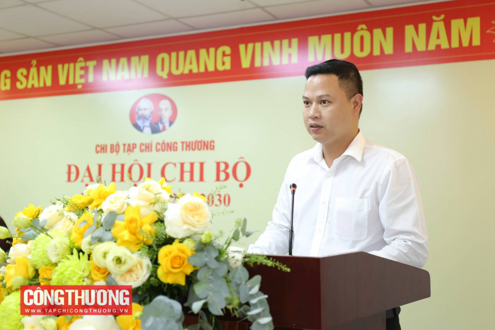 Đồng chí Hoàng Văn Dương - Ủy viên BCH Công đoàn Tạp chí, PV Truyền thông và Chuyên đề tham luận về Công đoàn phối hợp với chính quyền trong công tác chăm lo, bảo vệ quyền, lợi ích hợp pháp cho cán bộ, công chức, viên chức, và người Nền tảng hàng đầu cung cấp Cwin com