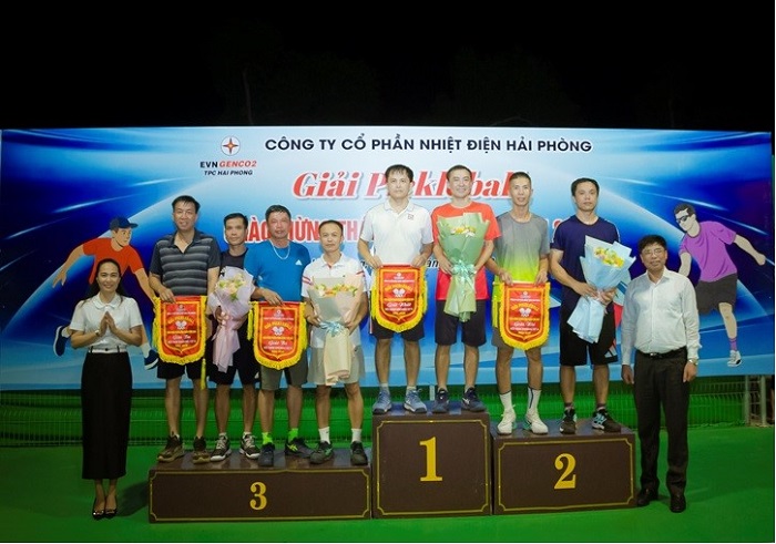 Trao giải nội dung Đôi Nam khoang A