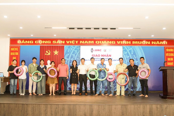 trao sản phẩm