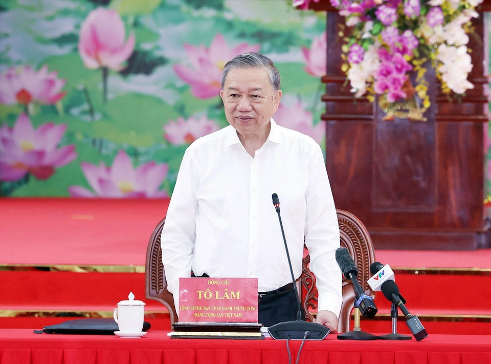 Tổng bí thư