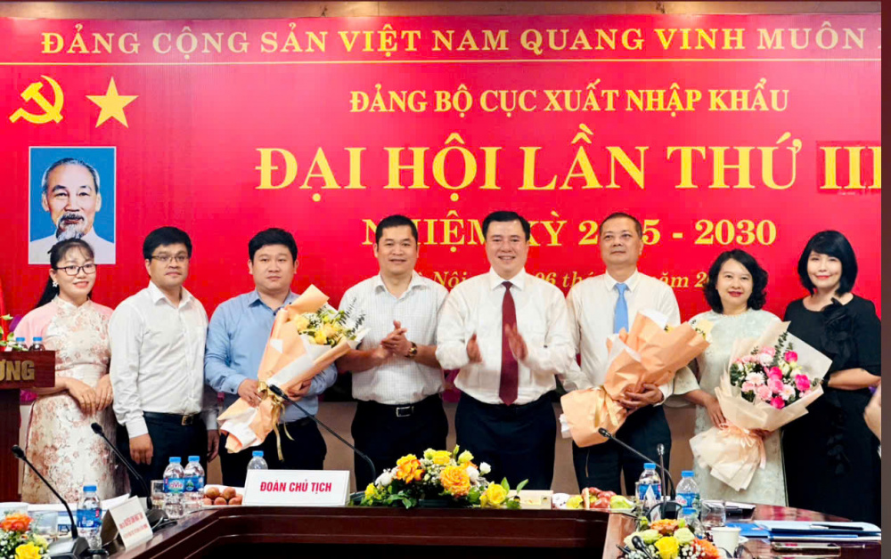 BCH Đảng bộ Cục XNK