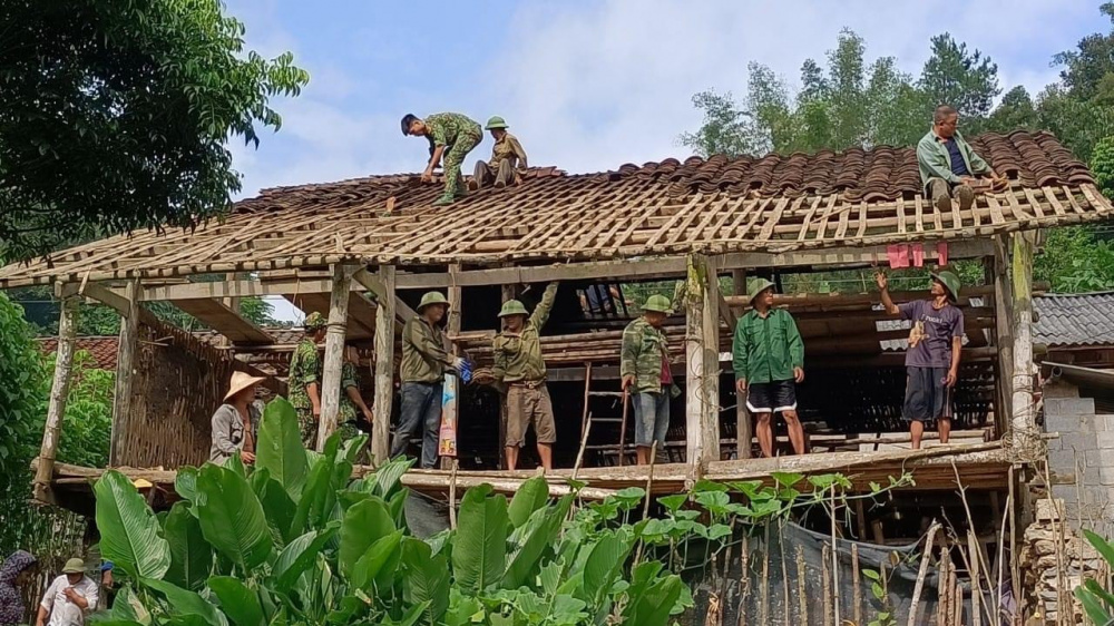 xoá nhà tạm