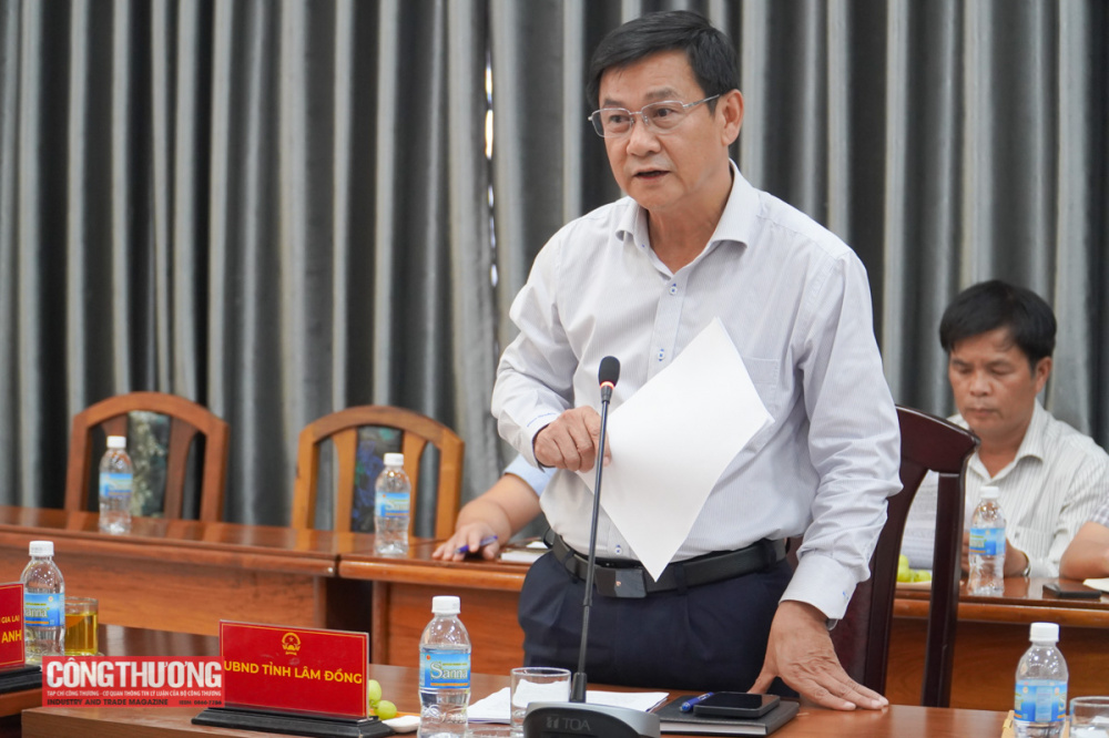Đại diện tỉnh Lâm Đồng trình bày kiến nghị tại buổi làm việc