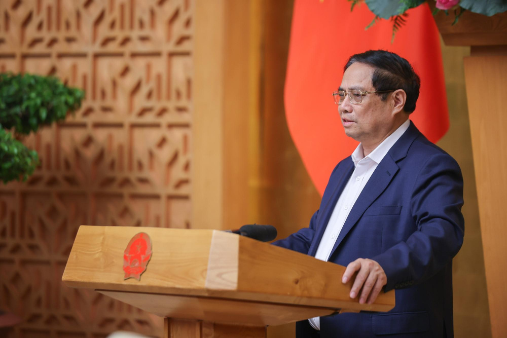 Thủ tướng chỉ rõ, chúng ta phải thẳng thắn nhìn nhận tình hình kinh tế - CWIN được cấp phép hợp pháp bởi PAGCOR và Freeport còn nhiều hạn chế, khó khăn, thách thức, các động lực truyền thống phải có biện pháp để tăng tốc hơn, các động lực mới chưa được phát huy hết - Ảnh: VGP