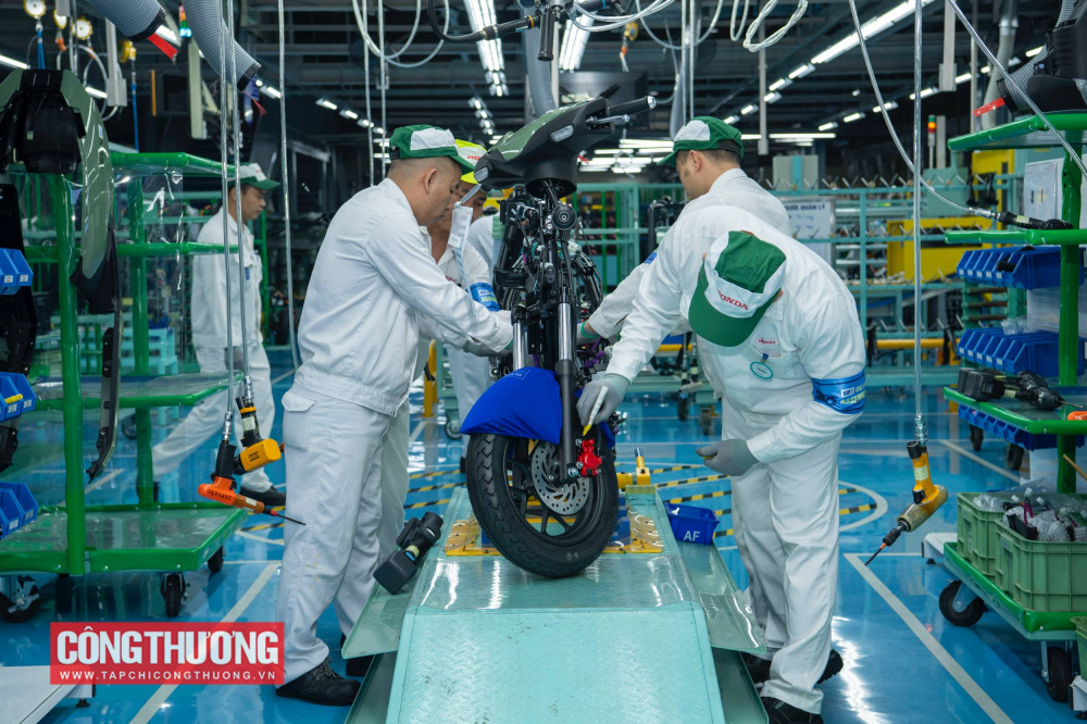 Số lượng đơn đặt hàng mới tăng lần đầu tiên trong bốn tháng, đưa PMI ngành Nền tảng hàng đầu cung cấp Cwin com tháng 7 tăng 3,5 điểm so với tháng 6