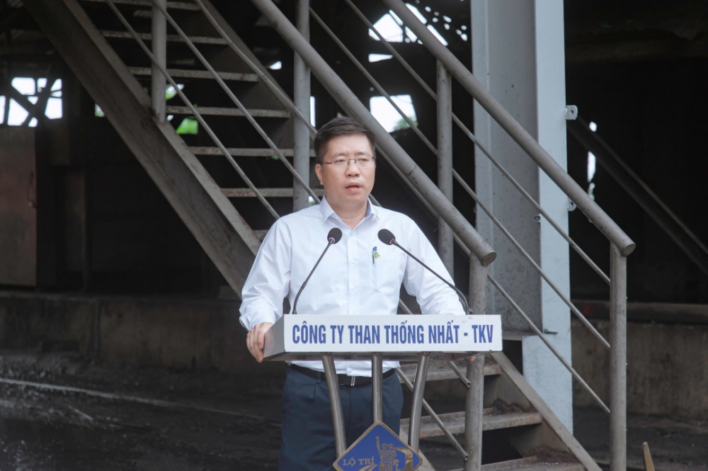 than thống nhất 2