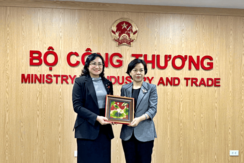 Thứ trưởng Cwin63 sân chơi đỉnh cao Phan Thị Thắng tiếp và làm việc với Phó Tỉnh trưởng Chính quyền nhân dân tỉnh Hà Nam (Trung Quốc)