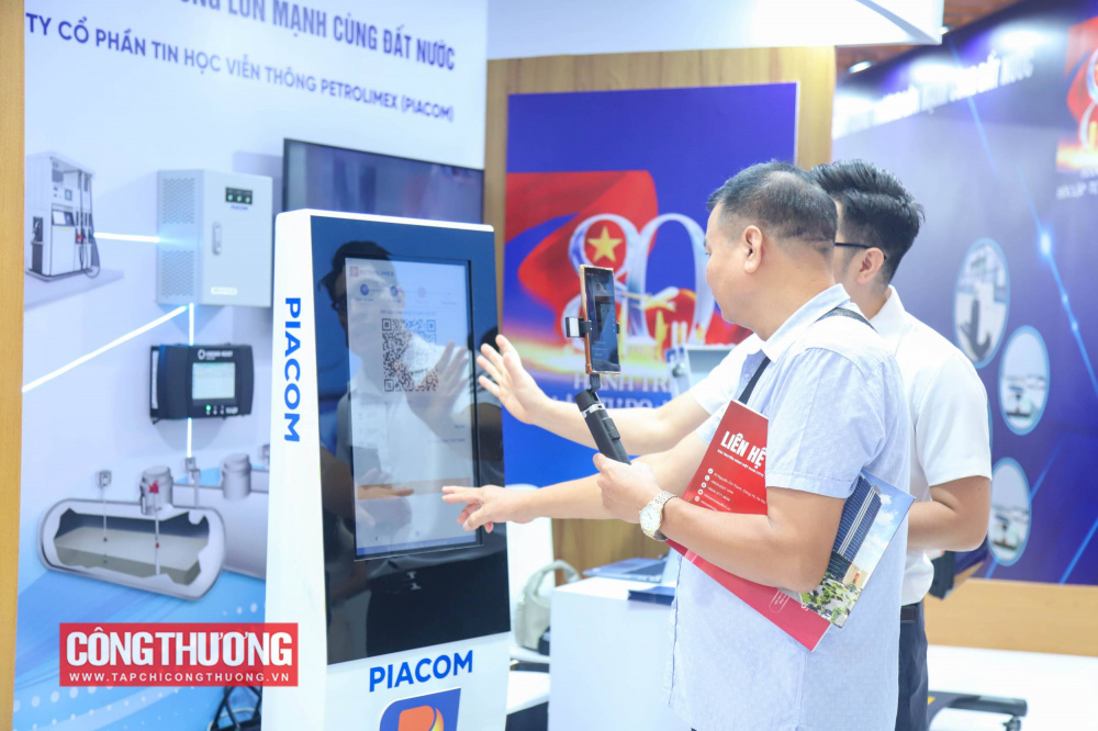 Trải nghiệm Cửa hàng Cwin555 thể thao, casino live, bắn cá và slot nổ hũ thông minh do Công ty Cổ phần Tin học viễn thông Petrolimex (PIACOM) phát triển 