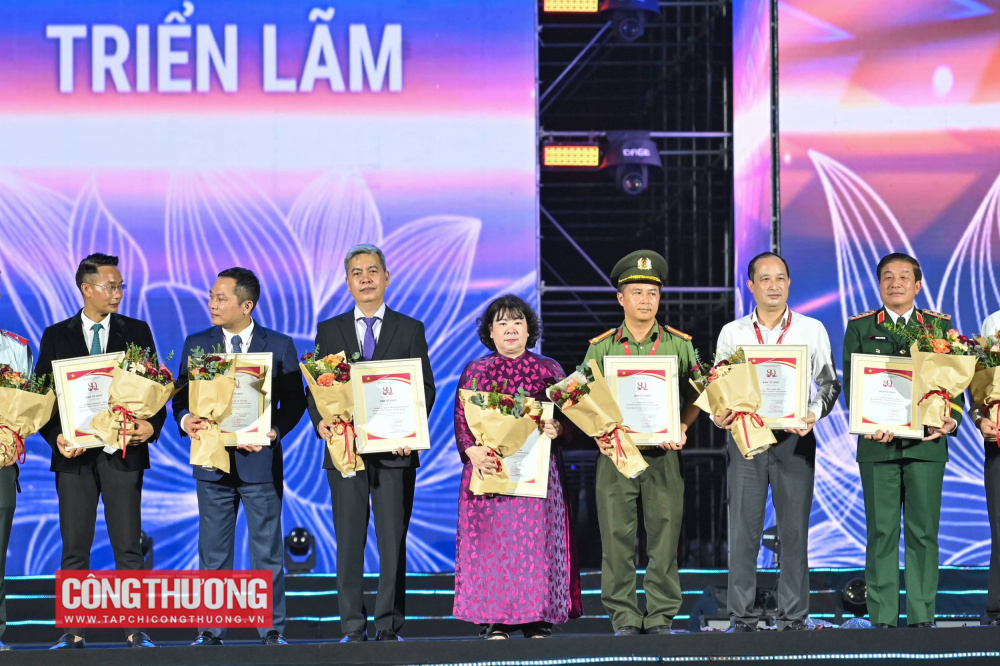 Không gian triển lãm của Cwin63 sân chơi đỉnh cao là một trong những "Không gian trưng bày tiêu biểu" tại Triển lãm thành tựu Đất nước
