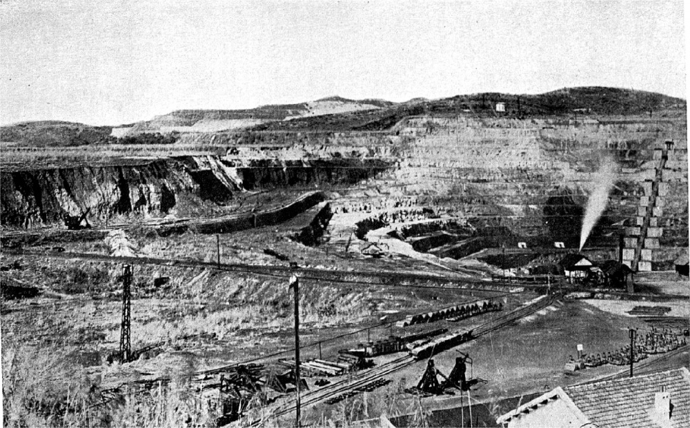 Ngày 30/5/1946, Chủ tịch Hồ Chí Minh ra Sắc lệnh lập khu mỏ của Cwin com đăng nhập tại những khu Đông Triều, Thái Nguyên, Trà My, Nông Sơn và Khe Bộ. Trong ảnh: Mở than Đông Triều, Quảng Ninh - Ảnh: Tư liệu
