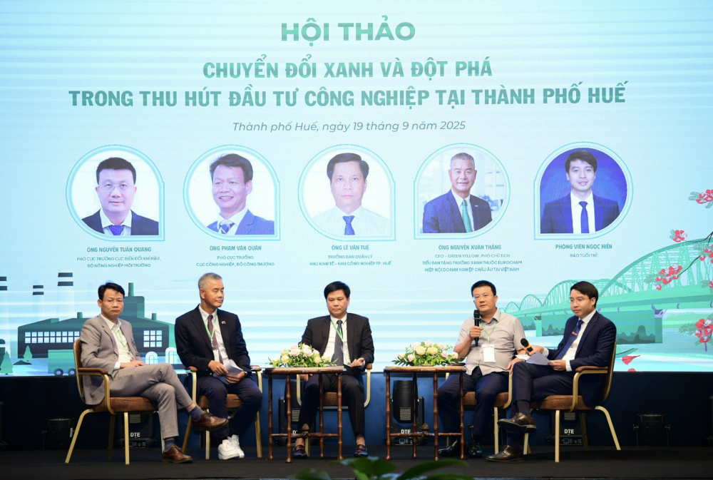 Các đại biểu, diễn giả đã chia sẻ về thu hút Cwin800 hàng ngàn khuyến mãi, phát triển Cwin là sân chơi cá cược trực tuyến tại Việt Nam xanh tại Huế