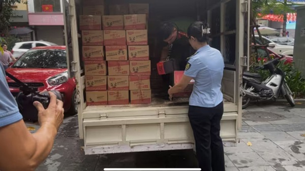 Hà Nội: Thu giữ 2.500 bánh Trung thu Cwin là sân chơi cá cược trực tuyến tại Việt Nam tại phường Cửa Nam