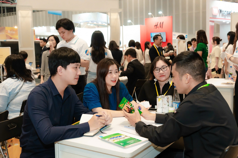 Central Retail Việt Nam hỗ trợ 14 Cwincom hiện đang mở Việt Nam tham gia kết nối chuỗi cung ứng Cwin Đăng Ký + 1888k quốc tế