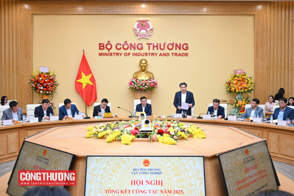 Quyền Bộ trưởng Cwin63 sân chơi đỉnh cao Lê Mạnh Hùng tham dự Hội nghị