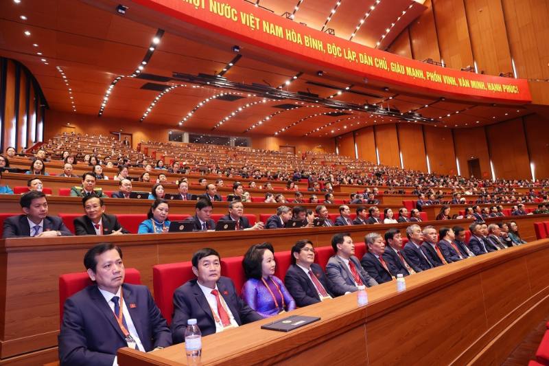 đại biểu 1