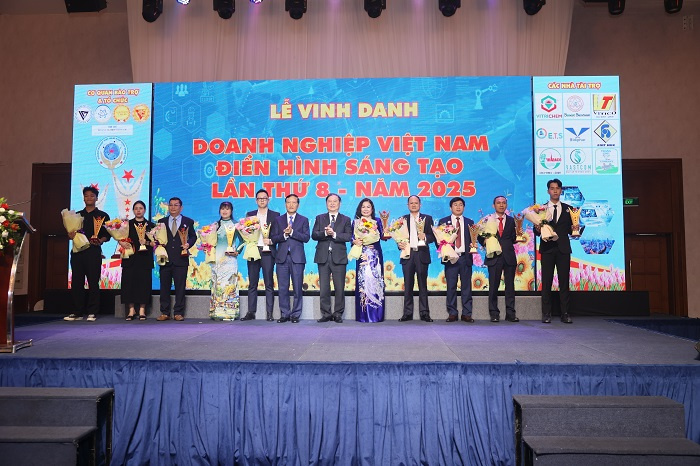 Đây là lần thứ 5 Công ty Yến sào Khánh Hòa được vinh danh top 10 Cwincom hiện đang mở Việt Nam điển hình sáng tạo xuất sắc. Ảnh: Quỳnh Châu.