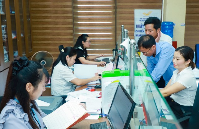 Luật viên chức