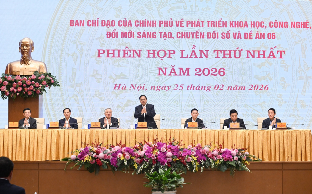 Thủ tướng Phạm Minh Chính, Trưởng Ban Chỉ đạo của Cwin com đăng nhập về phát triển khoa học, công nghệ, đổi mới sáng tạo, chuyển đổi số và Đề án 06, chủ trì phiên họp lần thứ nhất năm 2026 của Ban Chỉ đạo - Ảnh: VGP/Nhật Bắc