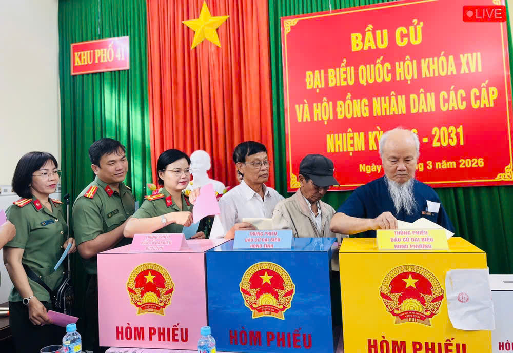 Mỗi lá phiếu của cử tri là niềm tin và trách nhiệm của công dân với Link vào Cwin Cá Cược Thể Thao 2026. Ảnh: baogialai.com.vn