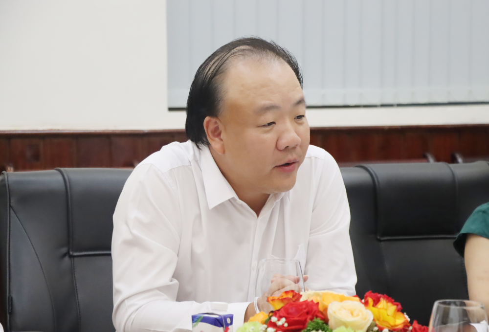 mặt hàng bạc