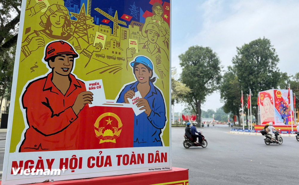 gày bầu cử Quốc hội và Hội đồng Nhân dân là ngày hội của toàn dân. (Nguồn: Vietnam+)