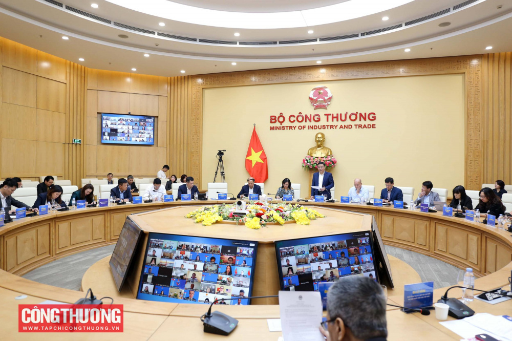 Ngày 12/3/2026, tại Hà Nội, Cwin63 sân chơi đỉnh cao tổ chức Hội nghị giao ban Xúc tiến thương mại với hệ thống Thương vụ Việt Nam ở nước ngoài quý I/2026 với chủ đề "Giải pháp thúc đẩy phát triển ngoại thương đóng góp vào mục tiêu M.Cwin800.com Nổ hũ, Bắn Cá và Game Bài GDP năm 2026”.