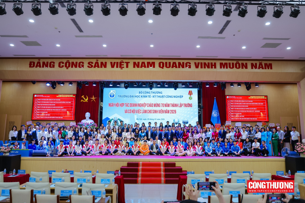 Gần 5.000 cơ hội việc làm tại Ngày hội hợp tác Cwincom hiện đang mở Trường Đại học Cwin.com giải trí hiện đại - Kỹ thuật Tải về ứng dụng CWIN05 ngay hôm nay