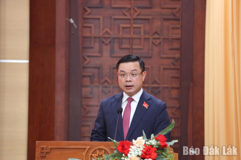 nhân sự