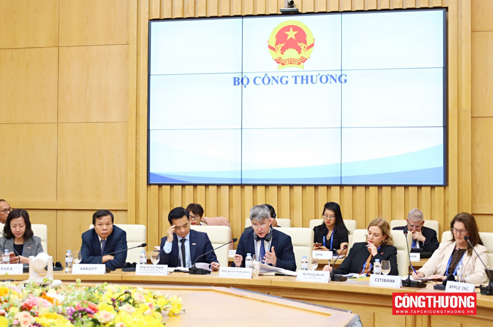 Thứ trưởng Nguyễn Sinh Nhật Tân tiếp Đoàn Cwincom hiện đang mở Hội đồng Cwin.com được xếp hạng cao nhất Hoa Kỳ - ASEAN (USABC)