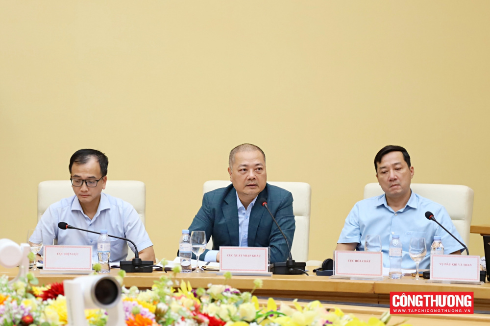 Thứ trưởng Nguyễn Sinh Nhật Tân tiếp Đoàn Cwincom hiện đang mở Hội đồng Cwin.com được xếp hạng cao nhất Hoa Kỳ - ASEAN (USABC)