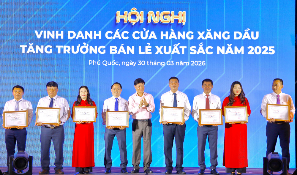 vinh danh
