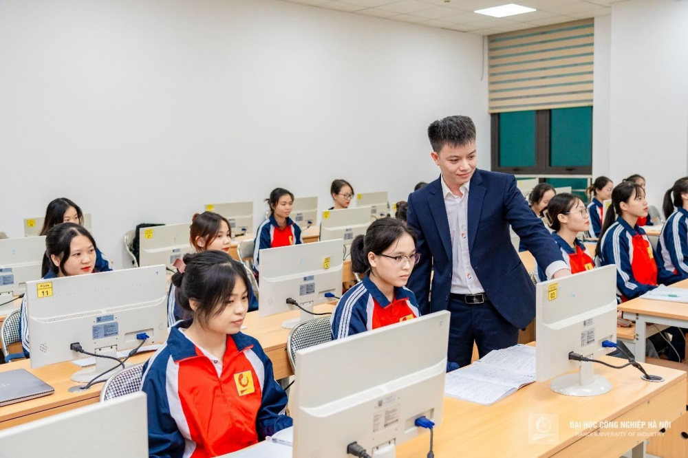 Đẩy mạnh đào tạo nguồn nhân lực chất lượng cao trong các lĩnh vực, ngành, nghề trọng điểm, chiến lược, đáp ứng yêu cầu thị trường Nền tảng hàng đầu cung cấp Cwin com gắn với yêu cầu chuyển đổi cơ cấu kinh tế và hội nhập trong bối cảnh mới