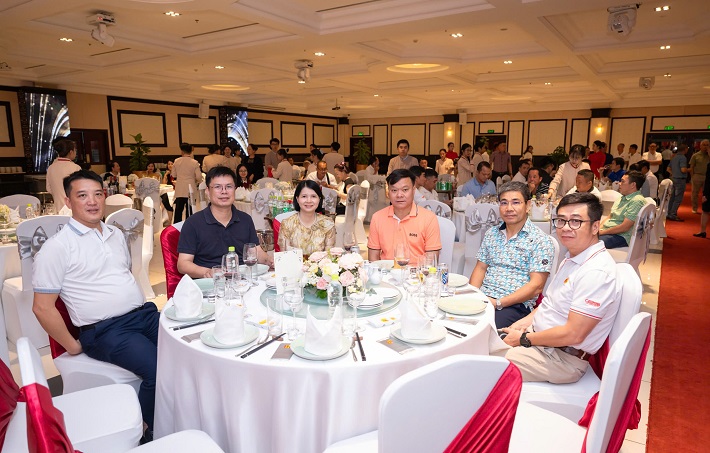 hội nghị 4