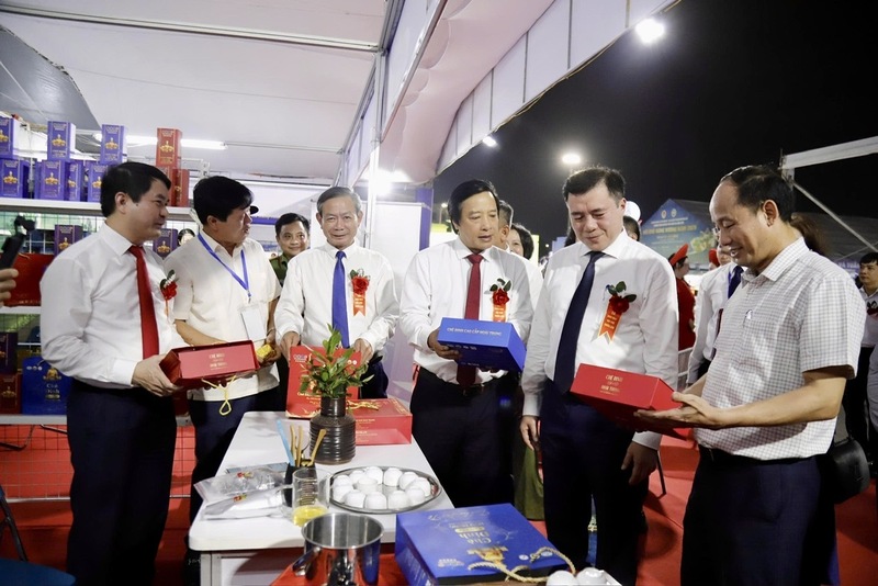 Nhà cái cá cược cá độ uy tín Nổ hũ, Bắn Cá và Game Bài Cwin.com Hùng Vương năm 2026