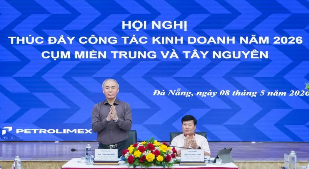 kinh doanh Cwin555 thể thao, casino live, bắn cá và slot nổ hũ 4