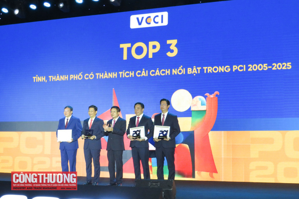 Nhóm nghiên cứu PCI cũng vinh danh Top 3 tỉnh, thành phố có thành tích cải cách nổi bật trong Chỉ số năng lực cạnh tranh cấp tỉnh giai đoạn 2005 - 2025, bao gồm: Đồng Tháp, Huế, Tây Ninh.