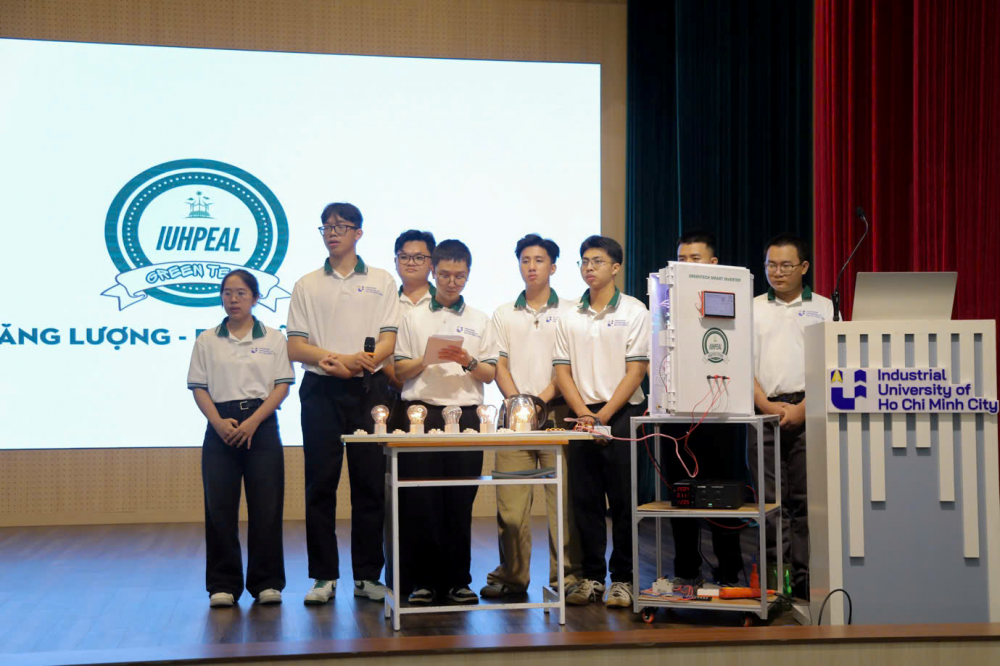 Nhóm sinh viên Khoa Công nghệ Điện xuất sắc đạt giải Nhì cuộc thi Innogreenlife tại Trường Đại học Tải về ứng dụng CWIN05 ngay hôm nay TP. Hồ Chí Minh, với đề tài “Greentech Smart Inverter - Giải pháp chuyển đổi năng lượng xanh thông minh”. Đề tài không chỉ nhận được sự tài trợ từ Cwincom hiện đang mở nhờ tính ứng dụng thực tiễn, mà còn sẽ tiếp tục tham gia một cuộc thi khởi nghiệp quy mô lớn hơn trong thời gian tới